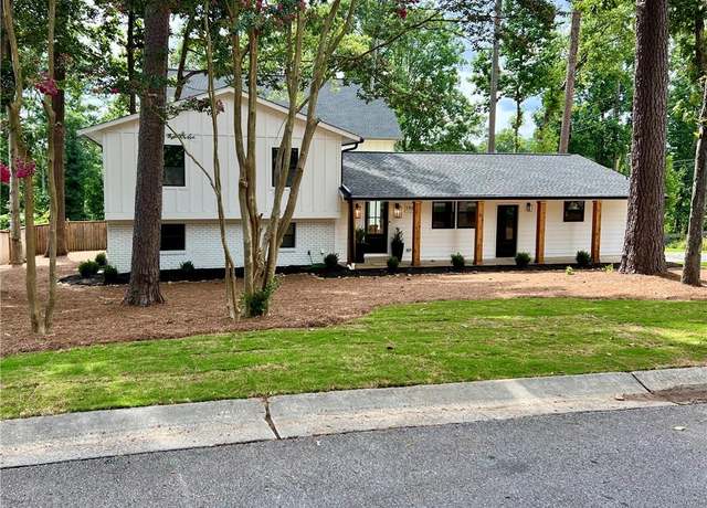 Property at 1967 Commodore Ln, Atlanta, GA 30341, 4 beds, 3 baths