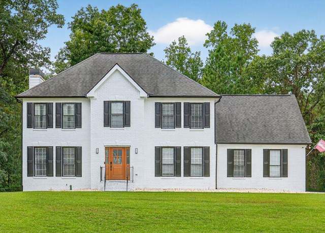 Property at 3945 Preston Oak Ln, Suwanee, GA 30024, 5 beds, 3.5 baths
