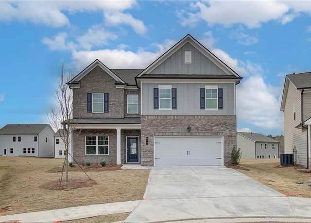 Property at 704 Bristol Dr, Loganville, GA 30052, 5 beds, 3 baths