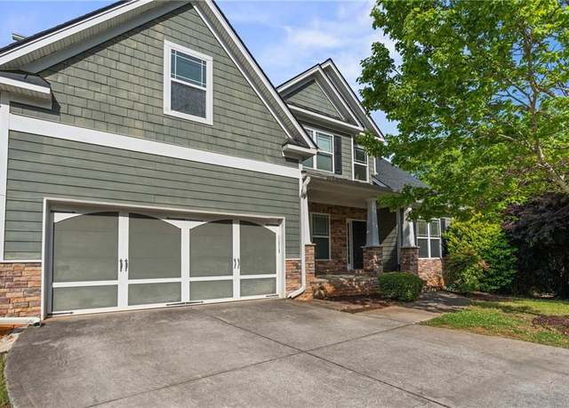 Property at 135 Lar Ct, Athens, GA 30606, 6 beds, 4.5 baths