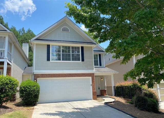 Property at 646 Lakes Cir, Lithonia, GA 30058, 2 beds, 2.5 baths