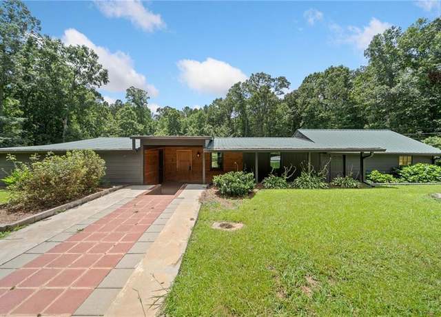 Property at 290 Mount Moriah Rd, Dallas, GA 30132, 3 beds, 2 baths
