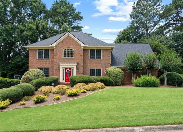 Property at 160 Amsterdam Dr SW, Lilburn, GA 30047, 5 beds, 3 baths