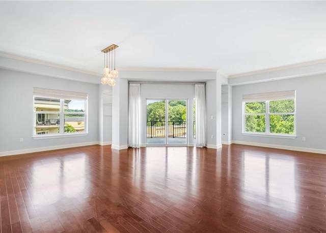 Property at 200 River Vista Dr #721, Atlanta, GA 30339, 3 beds, 2.5 baths
