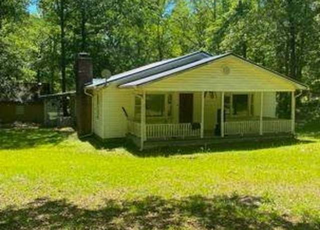 Property at 93 South Sgoda Cir, Macon, GA 31217, 4 beds, 2 baths