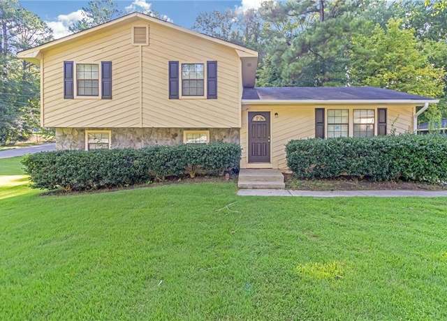 Property at 3589 Satellite Blvd, Ellenwood, GA 30294, 3 beds, 2.5 baths