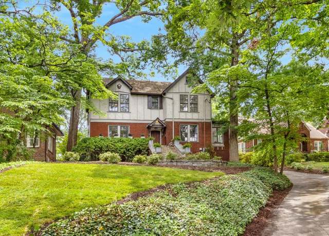 Property at 591 E Morningside Dr NE, Atlanta, GA 30324, 5 beds, 4.5 baths