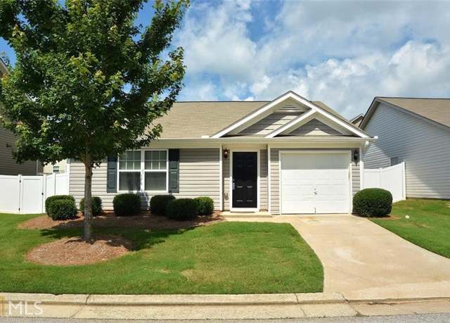Property at 70 Hill Side Way, Hiram, GA 30141, 2 beds, 1.5 baths