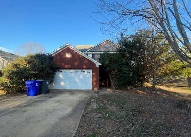 Property at 304 Klinetop Dr, Mcdonough, GA 30253, 3 beds, 2.5 baths