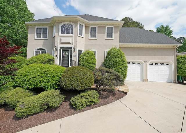 Property at 5617 Asheforde Ln, Marietta, GA 30068, 5 beds, 5 baths