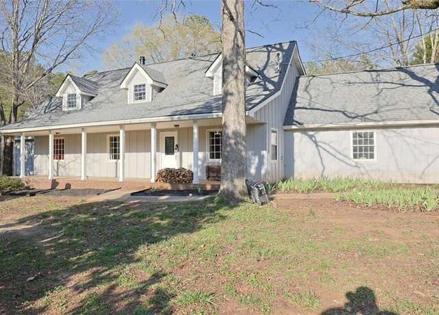 Property at 75 Price Dr, Locust Grove, GA 30248, 5 beds, 3.5 baths