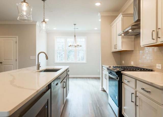 Property at 4814 Floydwood Ln, Mableton, GA 30126, 3 beds, 3.5 baths