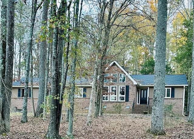 Property at 2720 Sandy Creek Cir, Loganville, GA 30052, 3 beds, 2 baths