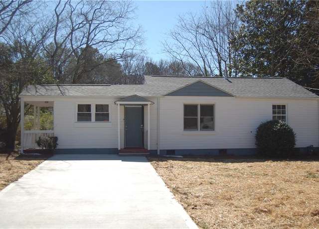 Property at 2568 Loghaven Dr NW, Atlanta, GA 30318, 3 beds, 2 baths