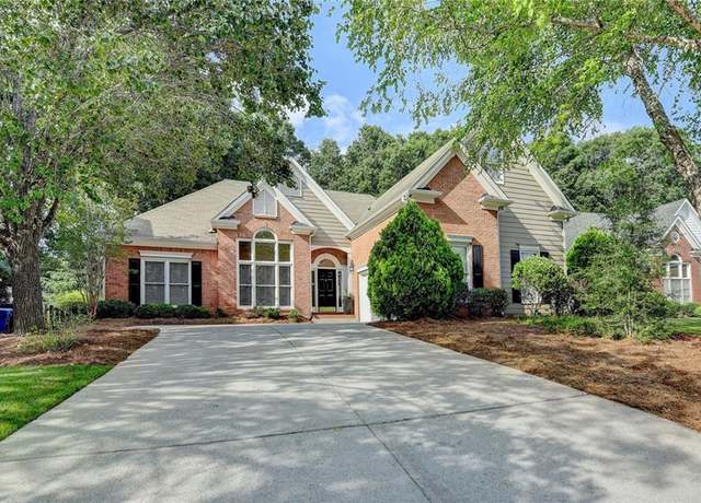 Property at 1635 Lake Heights Cir, Dacula, GA 30019, 4 beds, 3 baths