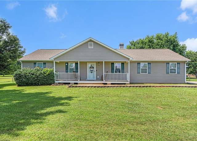 Property at 487 Laney Rd, Locust Grove, GA 30248, 3 beds, 2 baths