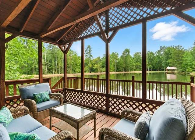 Property at 2875 Trickum Rd, Woodstock, GA 30188, 3 beds, 3 baths