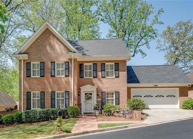 Property at 1826 Bedfordshire Ct, Decatur, GA 30033, 3 beds, 2.5 baths