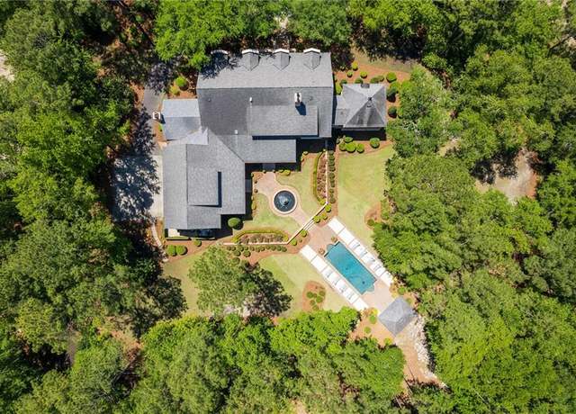 Property at 4524 Robert Dr, Valdosta, GA 31605, 5 beds, 6.5 baths