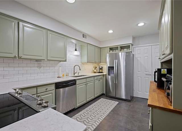 Property at 138 Elysian Way NW, Atlanta, GA 30327, 2 beds, 2 baths