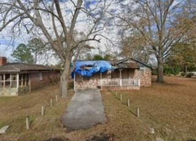 Property at 403 Rutherford St, Tifton, GA 31794, 3 beds, 1 bath