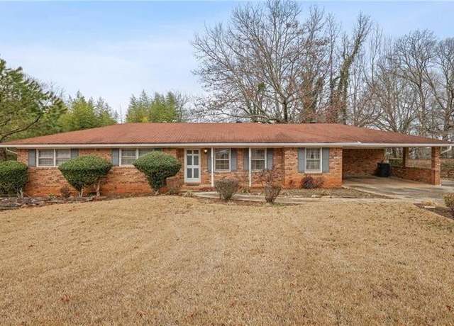 Property at 3948 Bright Star Rd, Douglasville, GA 30135, 3 beds, 2 baths