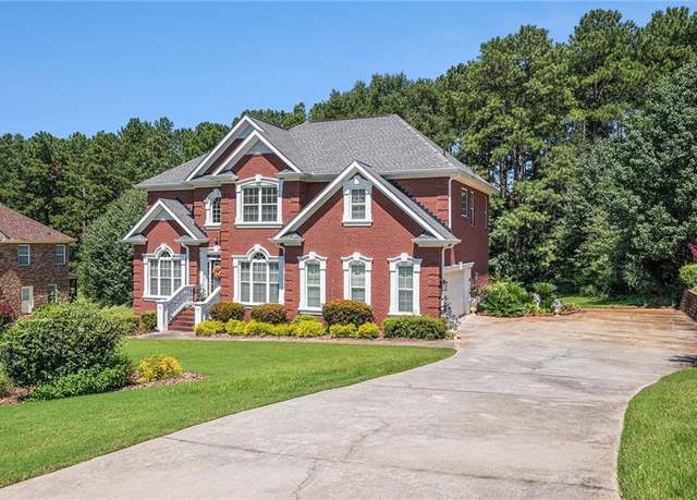 Property at 2621 Crest Valley Dr, Conyers, GA 30094, 5 beds, 3.5 baths
