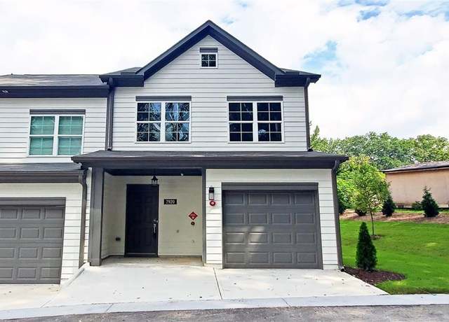 Property at 2920 Ilir Mnr NW, Atlanta, GA 30318, 3 beds, 2.5 baths
