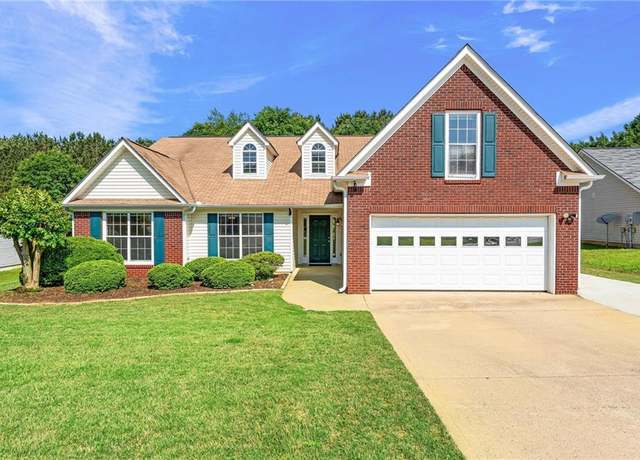 Property at 2620 Matlin Way, Buford, GA 30519, 4 beds, 2 baths