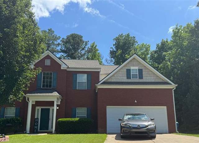 Property at 6432 Polar Fox Ct, Riverdale, GA 30296, 6 beds, 4 baths