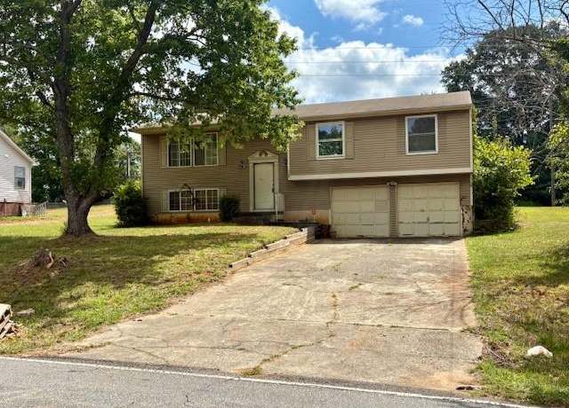 Property at 2642 Morgan Rd NE, Marietta, GA 30066, 4 beds, 3 baths