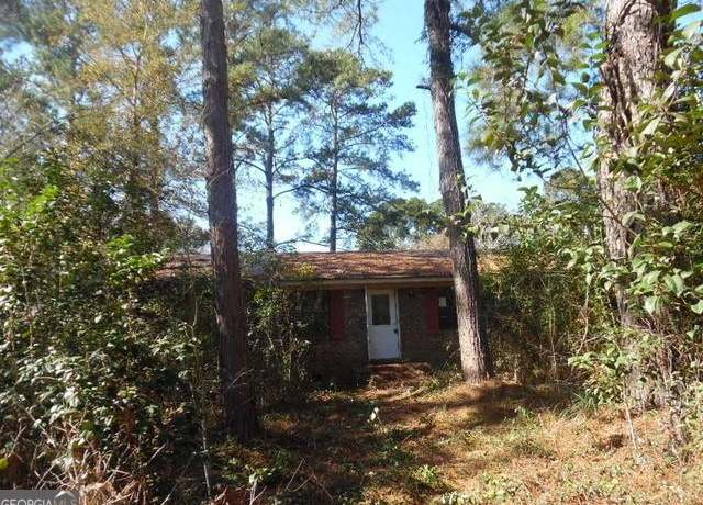 Property at 1404 11th St, Moultrie, GA 31768, 3 beds, 1 bath