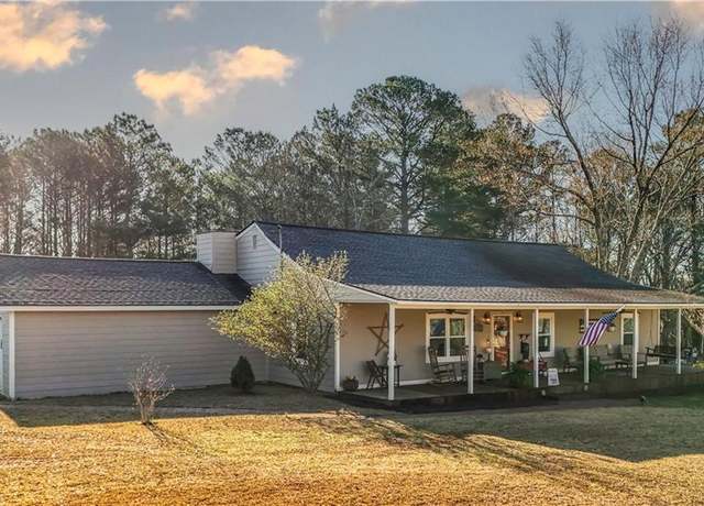 Property at 40 King St, Bremen, GA 30110, 4 beds, 2 baths