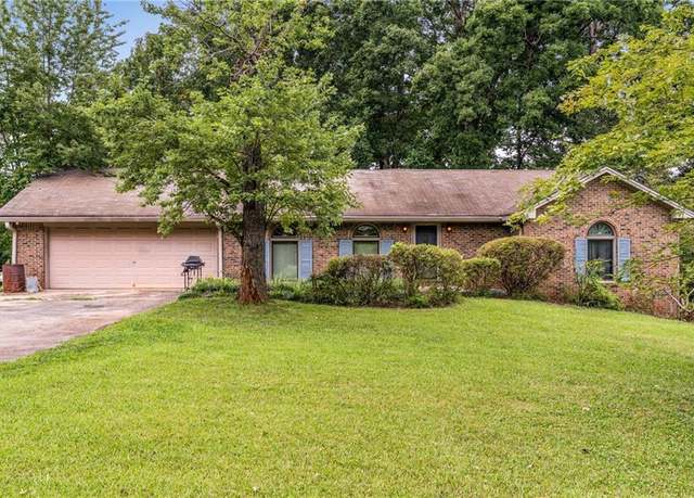 Property at 734 Old Tucker Rd, Stone Mountain, GA 30087, 3 beds, 2 baths