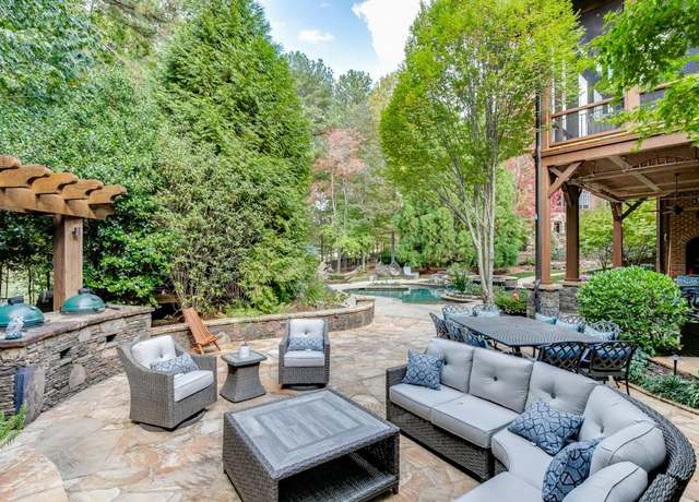 Property at 879 Big Horn Holw, Suwanee, GA 30024, 6 beds, 7 baths