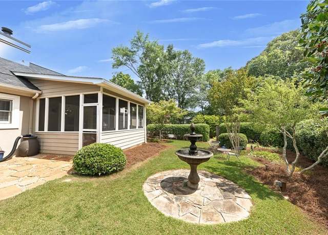 Property at 2265 Colony Dr, Canton, GA 30114, 3 beds, 2 baths
