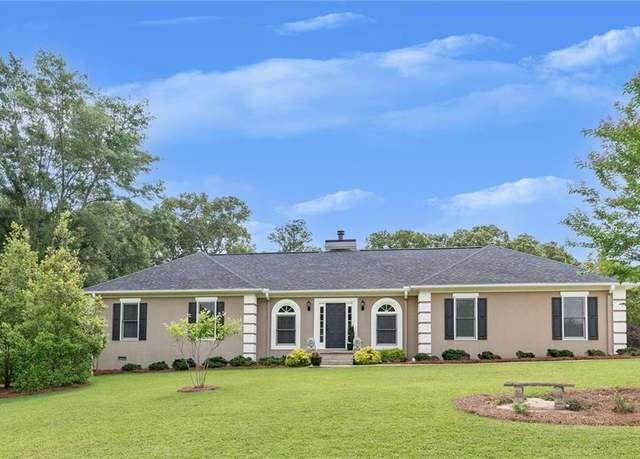 Property at 2265 Colony Dr, Canton, GA 30114, 3 beds, 2 baths