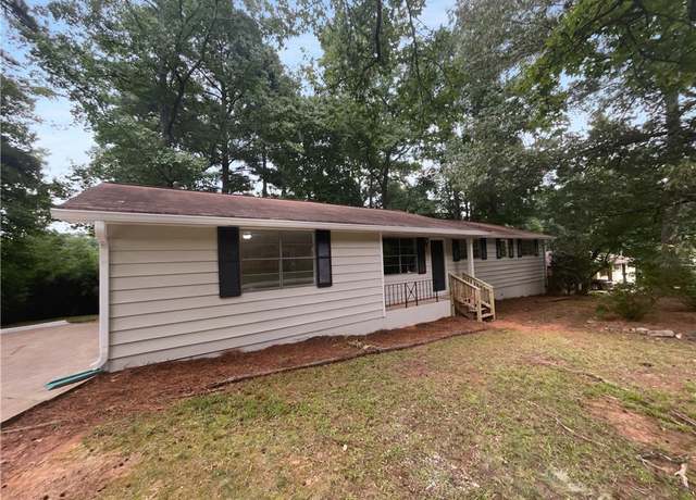 Property at 3584 Yoko Ln, Douglasville, GA 30135, 3 beds, 2 baths