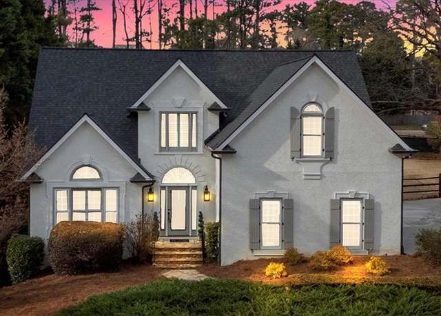 Property at 5382 Whitaker Trl NW, Acworth, GA 30101, 5 beds, 3.5 baths