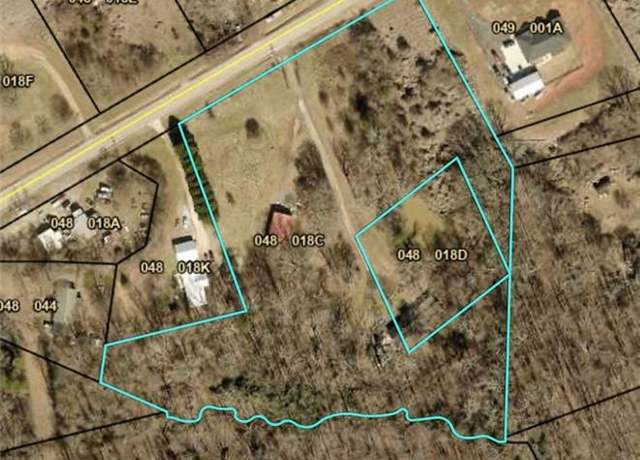 Property at 5088 Highway 82 Spur, Commerce, GA 30529, 4 beds, 2 baths