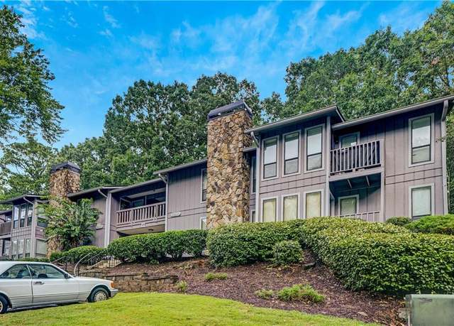 Property at 5043 Woodridge Way, Tucker, GA 30084, 2 beds, 2 baths