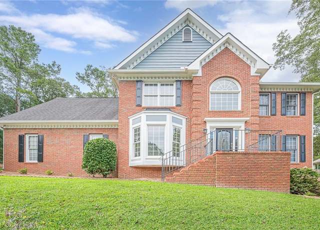 Property at 1001 Ashfern Walk, Woodstock, GA 30189, 5 beds, 3.5 baths