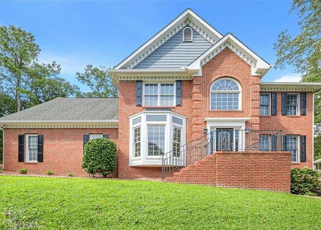 Property at 1001 Ashfern Walk, Woodstock, GA 30189, 5 beds, 3.5 baths