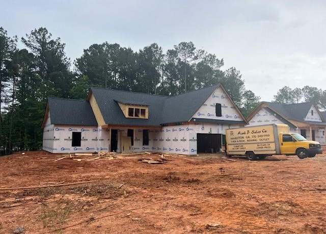 Property at 642 Presley Farm Pkwy, Rockmart, GA 30153, 4 beds, 3 baths