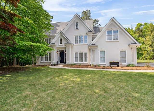 Property at 4585 Lakefield Bnd, Berkeley Lake, GA 30096, 4 beds, 3 baths