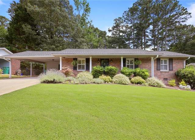 Property at 476 Concord Ln SE, Smyrna, GA 30082, 3 beds, 3 baths