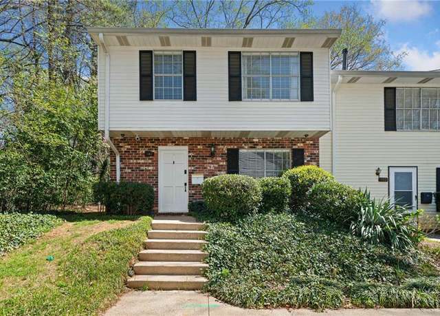 Property at 382 Leisure Ct SW, Marietta, GA 30064, 3 beds, 2.5 baths