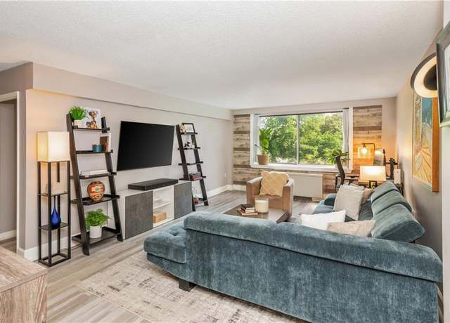Property at 2479 Peachtree Rd NE #201, Atlanta, GA 30305, 1 bed, 1 bath