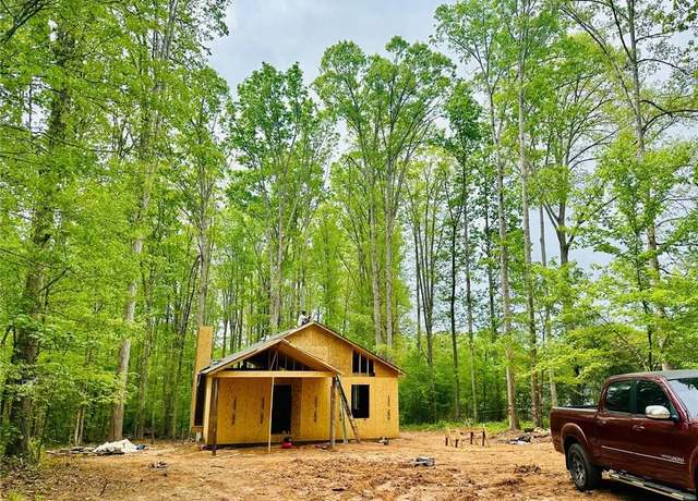 Property at 1020 Riverbend, Commerce, GA 30530, 3 beds, 2 baths