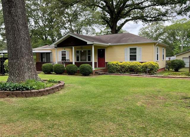 Property at 5760 Brenda Dr SW, Mableton, GA 30126, 3 beds, 2 baths